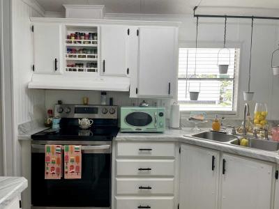 Photo 4 of 8 of home located at 400A Knotwood Lane Naples, FL 34112