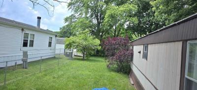 Photo 4 of 7 of home located at 1445 Santa Maria Street Saint Charles, MO 63303