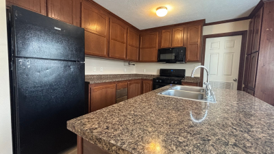 Photo 2 of 11 of home located at 6264 Chadwick Ave Fenton, MI 48430