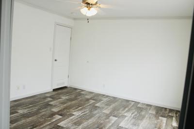 Photo 4 of 13 of home located at 10306 Kolbe Ct Conroe, TX 77303