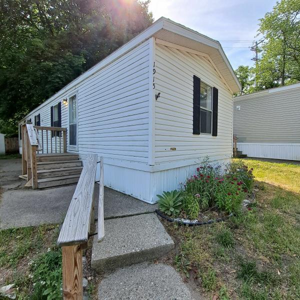 1992 FLEETWOOD Mobile Home For Sale