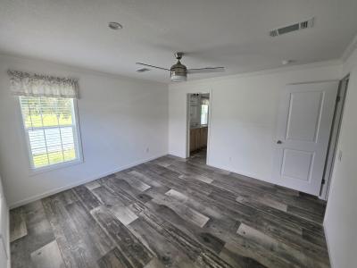 Photo 4 of 18 of home located at 3901 Bahia Vista St. #736 Sarasota, FL 34232