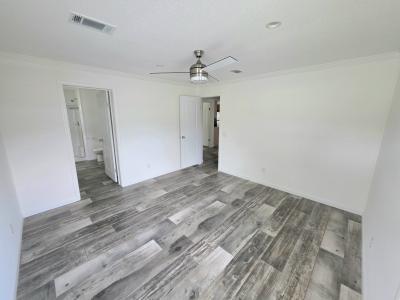 Photo 5 of 18 of home located at 3901 Bahia Vista St. #736 Sarasota, FL 34232