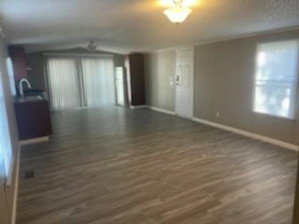 Photo 1 of 2 of home located at 1236 North Oaklane Road Lot 023 Springfield, IL 62707