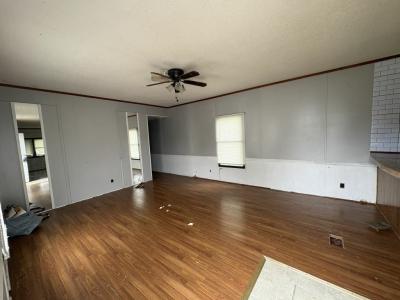 Photo 5 of 13 of home located at 54 Swan Lane Beecher, IL 60401