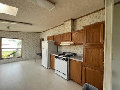 Photo 3 of 19 of home located at 5 Swallow Lane Beecher, IL 60401