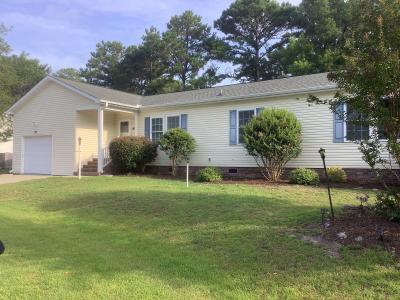 Photo 2 of 16 of home located at 182 Nandina Drive Hampstead, NC 28443