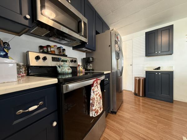 1974 CAMN 07631283AH/BH Mobile Home