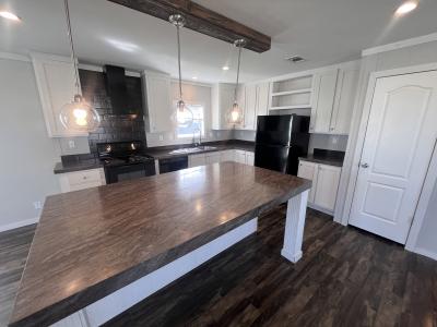 Photo 3 of 11 of home located at 553 Split Rail Parkway Kyle, TX 78640