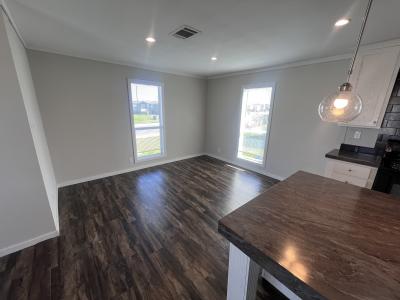 Photo 4 of 11 of home located at 553 Split Rail Parkway Kyle, TX 78640