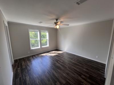 Photo 5 of 11 of home located at 553 Split Rail Parkway Kyle, TX 78640