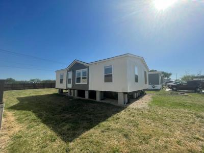 Mobile Home at 9605 W Us Highway 90 Lot #415 San Antonio, TX 78245