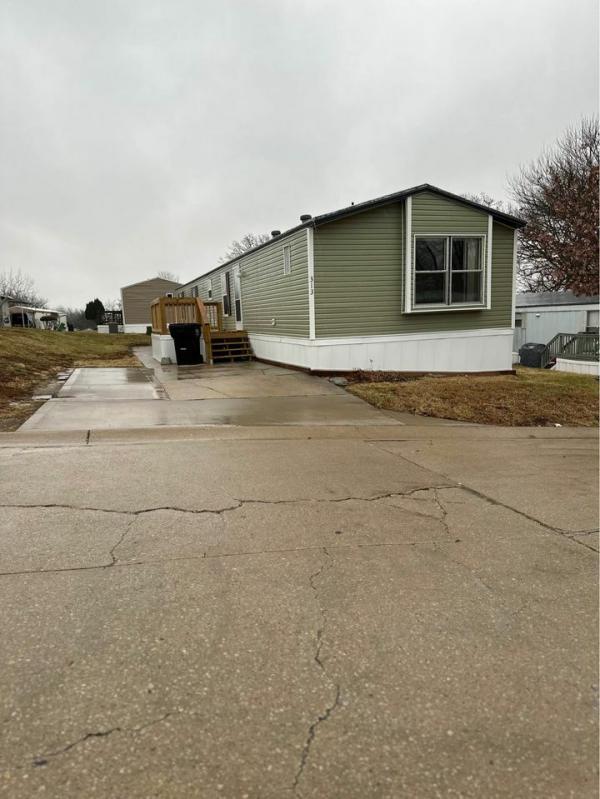 Photo 1 of 2 of home located at 313 Ross Ave Lot 159 Independence, MO 64056