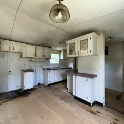 Photo 4 of 23 of home located at 121 Elijah Hill Lane Thomasville, GA 31792