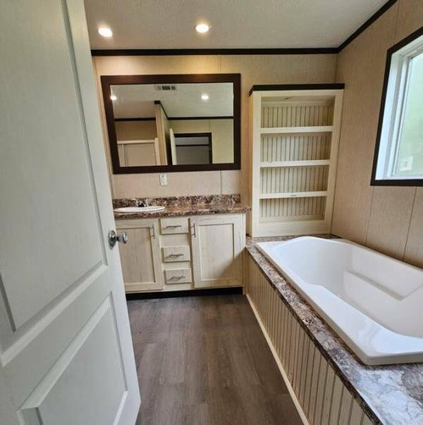 2018 16723D  Home