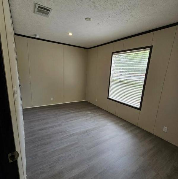2018 16723D  Home