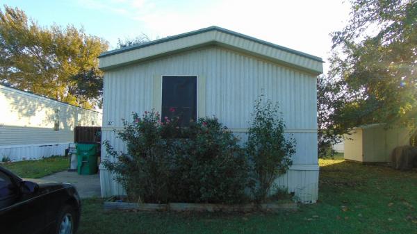 Photo 1 of 2 of home located at 2390 W Moore Avenue #D27 Terrell, TX 75160