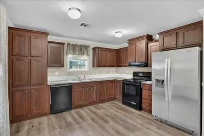 Photo 2 of 16 of home located at 8518 Gibsonton Dr 37 Gibsonton, FL 33534