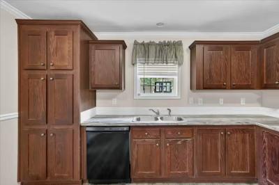 Photo 3 of 16 of home located at 8518 Gibsonton Dr 37 Gibsonton, FL 33534