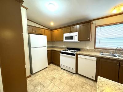 Mobile Home at 46426 Le Grande Blvd, Site #849 Macomb, MI 48044