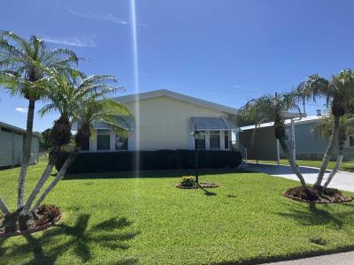 Photo 3 of 20 of home located at 2928 Antigua Rd. Lot 280 Lake Wales, FL 33859