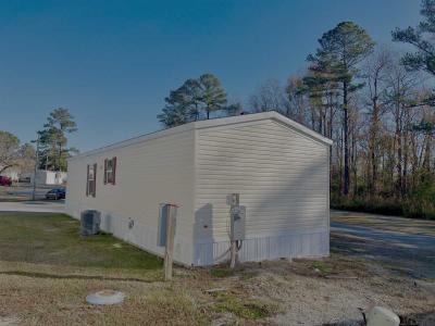 Photo 4 of 17 of home located at 376 Helen St Jacksonville, NC 28546