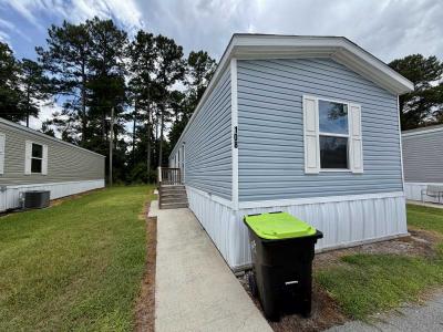Photo 3 of 19 of home located at 108 Daisy St Jacksonville, NC 28546