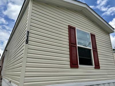 Photo 2 of 19 of home located at 119 Daisy St Jacksonville, NC 28546