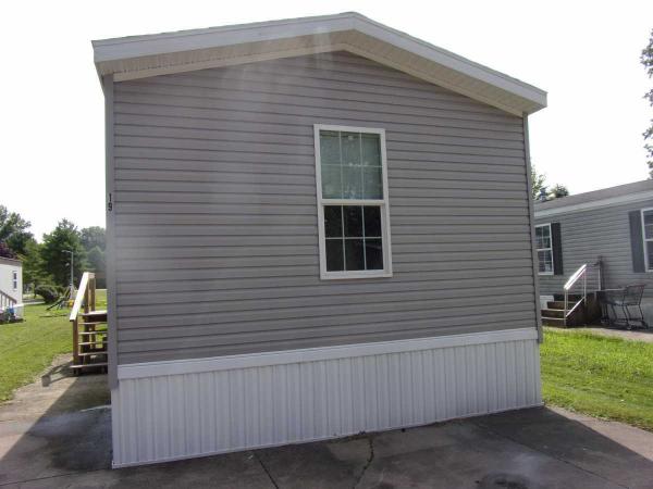 Photo 1 of 2 of home located at 19 Orange Drive Southwest Warren, OH 44485