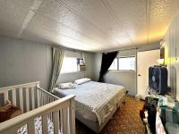 1975 PARAMOUNT Manufactured Home