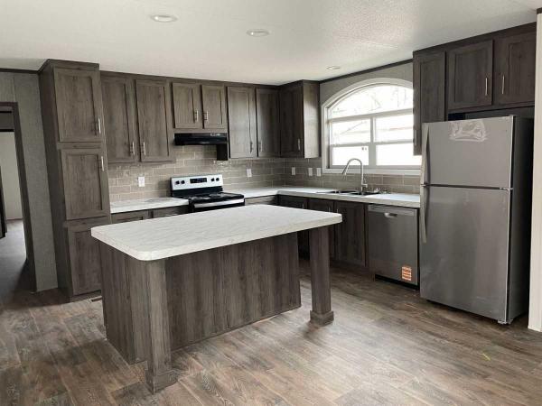 2025 240LM-LANDMARK-16763J Mobile Home For Sale