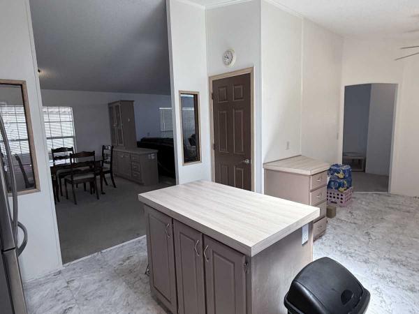 1994 FLEETWOOD SUNPOINTE Manufactured Home