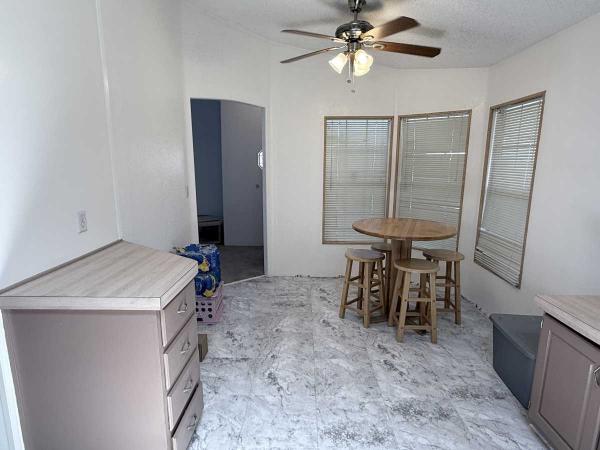 1994 FLEETWOOD SUNPOINTE Manufactured Home