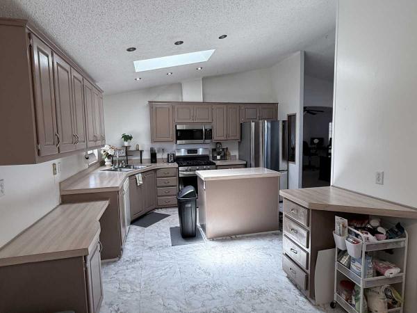 1994 FLEETWOOD SUNPOINTE Manufactured Home