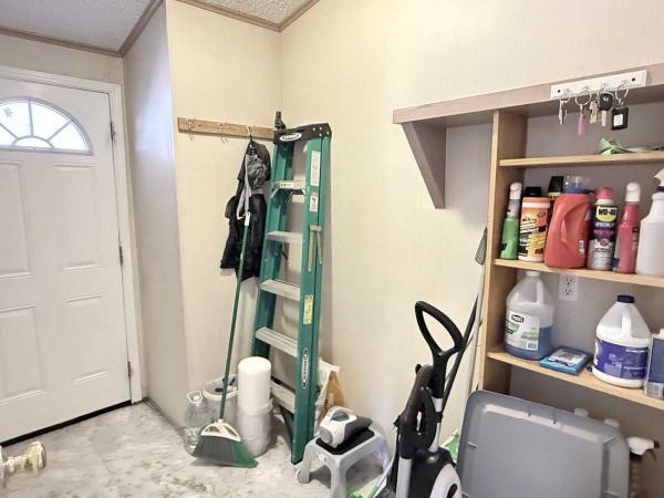 1994 FLEETWOOD SUNPOINTE Manufactured Home