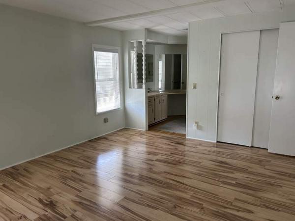 1984 CORO Manufactured Home