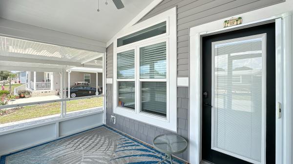 2023 Palm Harbor 340LS28522J Mobile Home