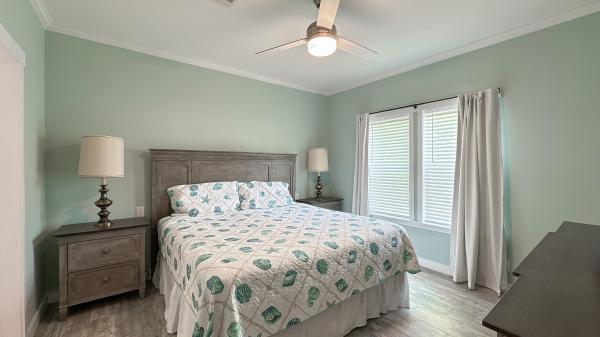 2023 Palm Harbor 340LS28522J Mobile Home