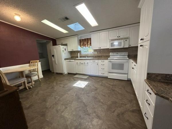 1998 SKYLINE Mobile Home