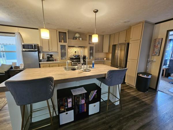 2017 CLAYTON Fusion 600 Mobile Home