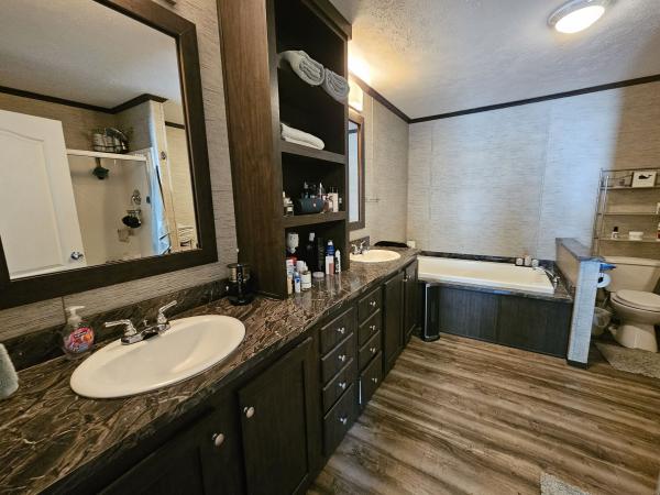 2017 CLAYTON Fusion 600 Mobile Home