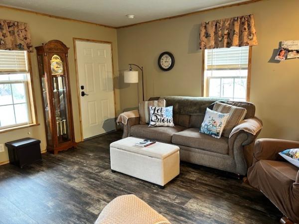 2018 Champion RA1680265 Mobile Home