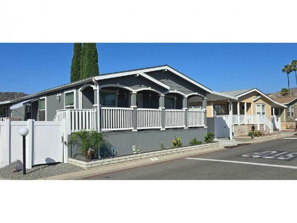 Photo 1 of 2 of home located at 4901 Green River Rd #096 Corona, CA 92878