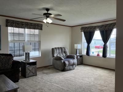 Photo 4 of 7 of home located at 1321 Eagleview Dr. Marion, IA 52302