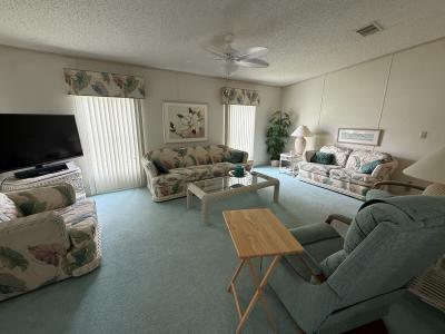 Photo 4 of 15 of home located at 638 Skylark Drive Sebring, FL 33876
