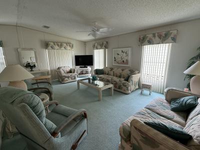 Photo 5 of 15 of home located at 638 Skylark Drive Sebring, FL 33876