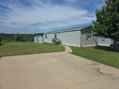 Photo 2 of 15 of home located at 4091 Mount Vail Ridge Dubuque, IA 52001