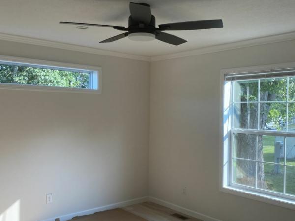 2027 Skyline - Leola Northampton Mobile Home