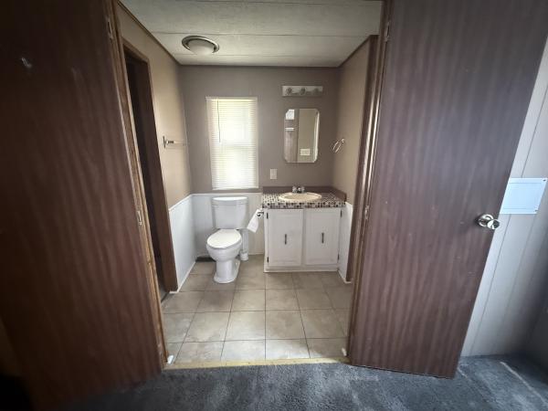 1985 New Haven 670 Mobile Home