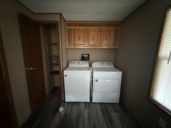 1985 New Haven 670 Mobile Home